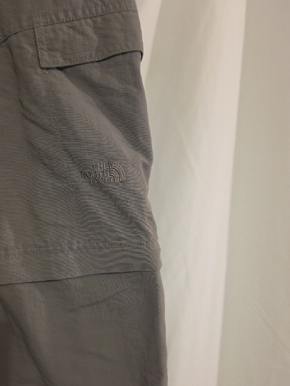 The North Face
Size: Women's 10 Regular (10 Reg / 10R) - Picture 2 of 5